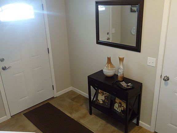 Foyer Entrance 