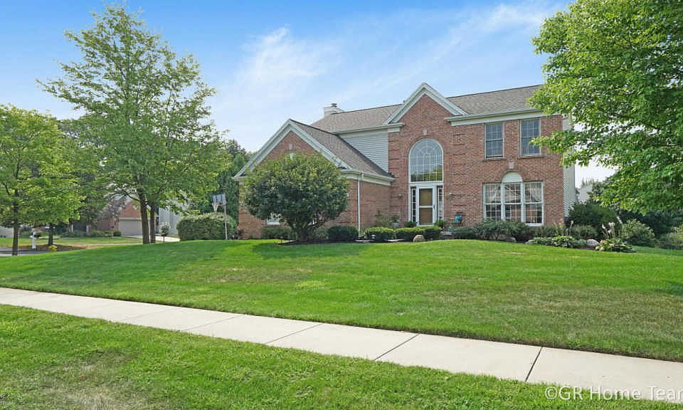 1st image of 4558 Forest Meadows Dr SE