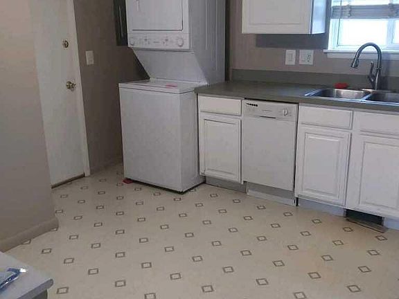 2nd image of 9069 Garfield Dr