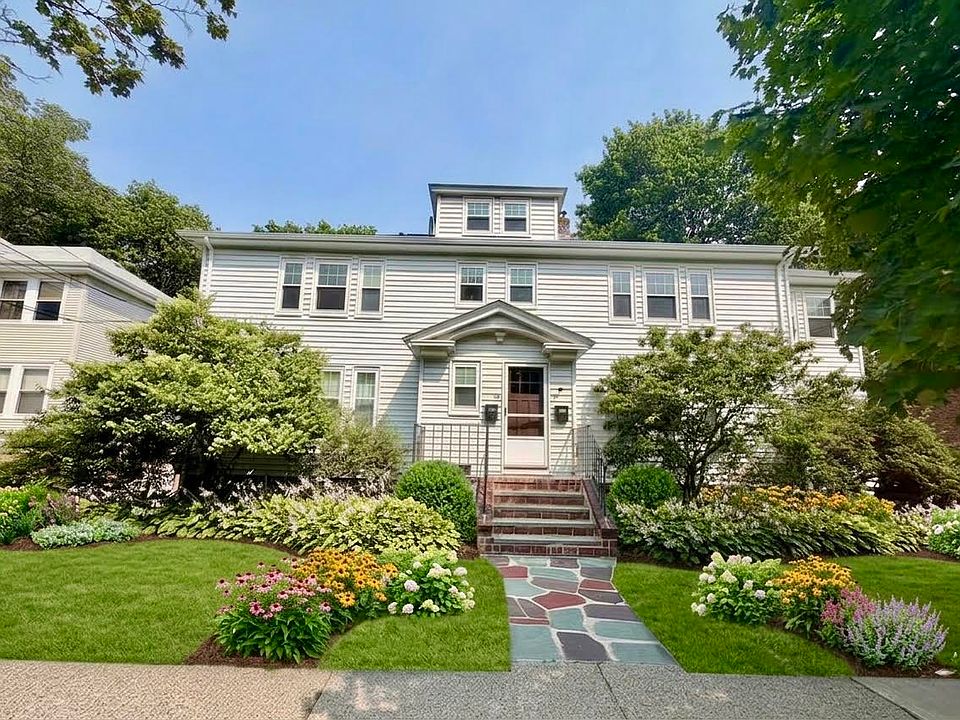 1st image of 56 Noble St #2