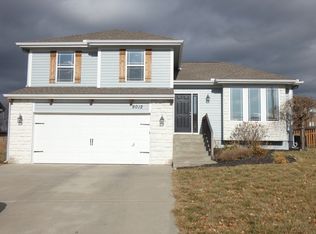 9012 NE 103rd St, Kansas City, MO 64157