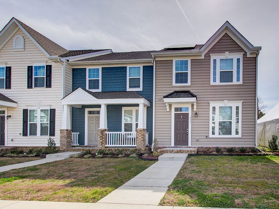 1st image of 255 Goldenstar Ln