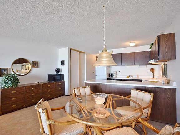 4th image of 1415 NW 31st Pl #365