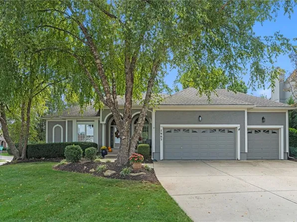7903 W 156th Ter, Overland Park, KS 66223