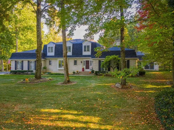 6323 Shadyside Dr, Erie, PA 16505