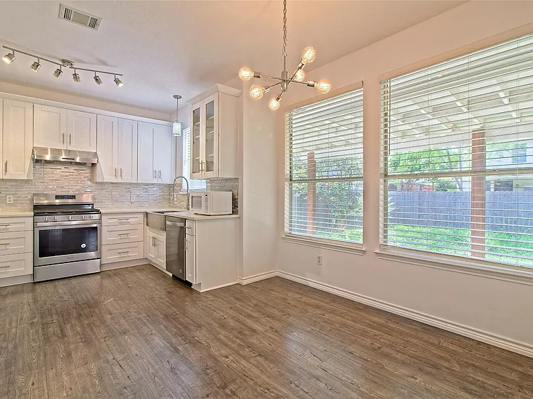 13421 Tossa Ln — Photo 6
