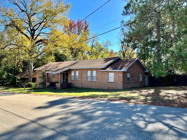 811 Minnesota Ave, McComb, MS 39648