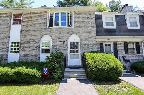 1st image of 80 Fieldstone Dr #80