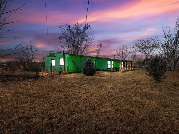 1503 Bryan Dr, Los Lunas, NM 87031