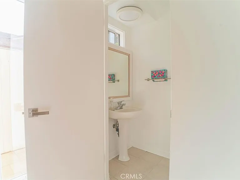 5179 Canoga Ave — Photo 10