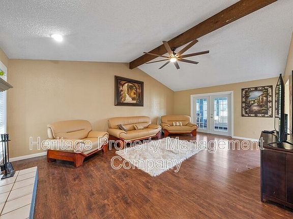 4th image of 1174 Mooncrest Dr