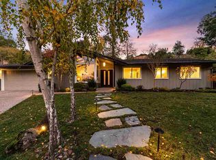 11 Rae Dr, Orinda, CA 94563