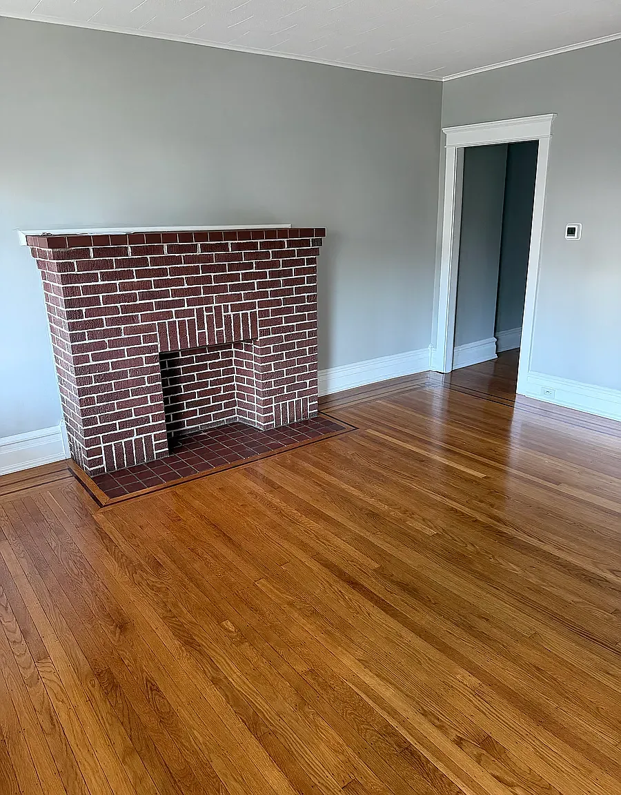 3 bed, 1284 sqft, $2,100 — Photo 2