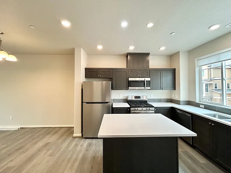 7211 NW Eleanor Ave — Photo 53