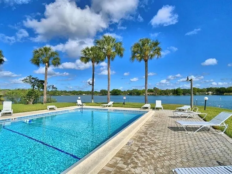 1920 E Edgewood Dr #I4 — Photo 19