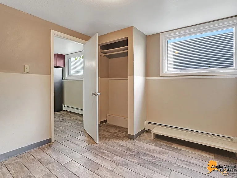 1335 Hyder St — Photo 35