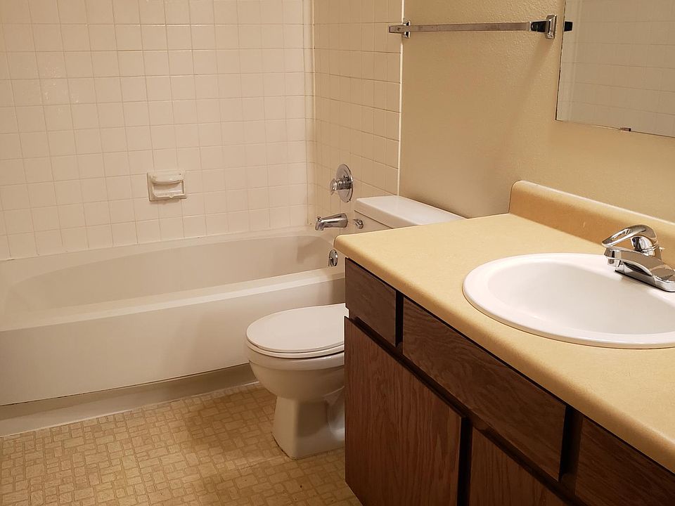2nd image of 1810 Idaho St APT 1