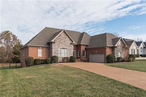 4th image of 1039 Briarwood Dr