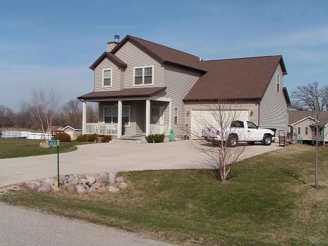 2nd image of N1658 N Geneva Ave