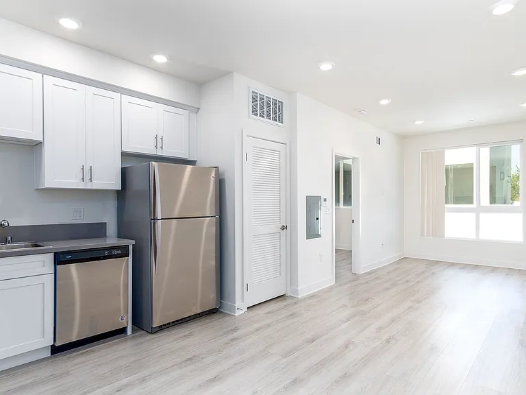 Welcome to Soul Noho. Now Leasing! — Photo 23