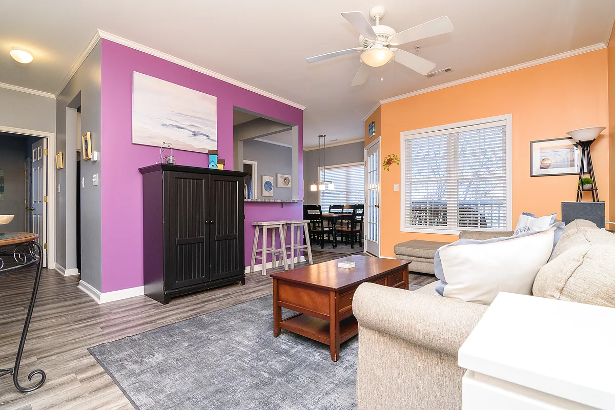 Building Photo - 300 Pebble Dr #316