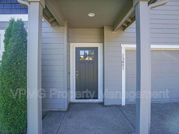 4th image of 13801 NE 33rd Cir