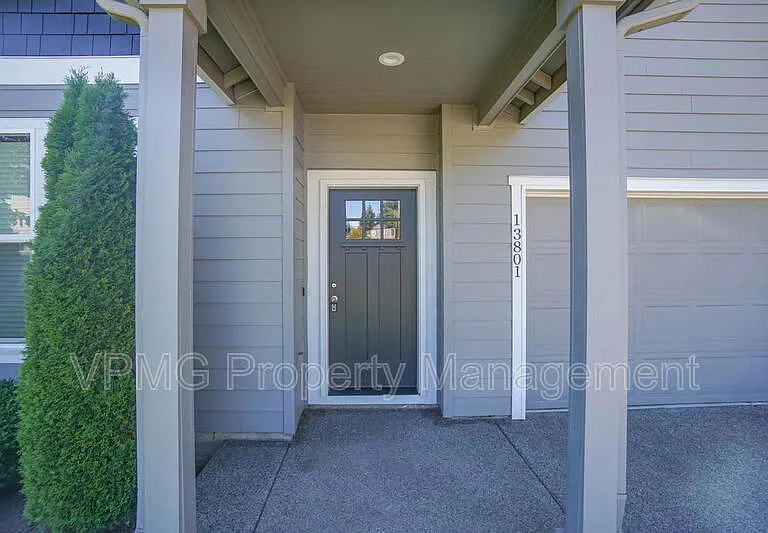 13801 NE 33rd Cir — Photo 4