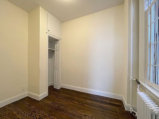 5th image of 195 Bleecker St #10