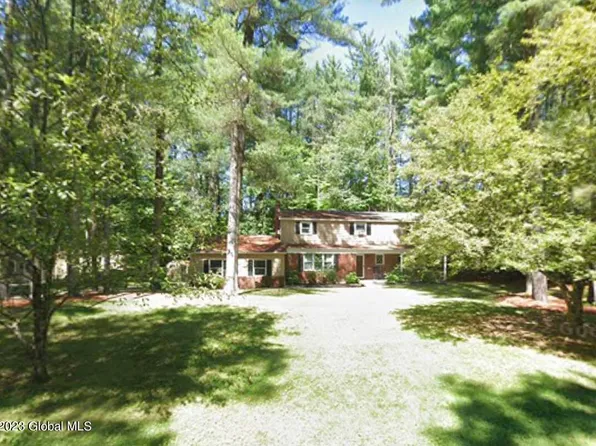 13 Hillside Drive, Ballston Lake, NY 12019