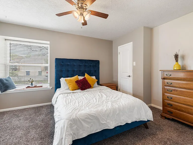 2907 Broadmoor Dr — Photo 36