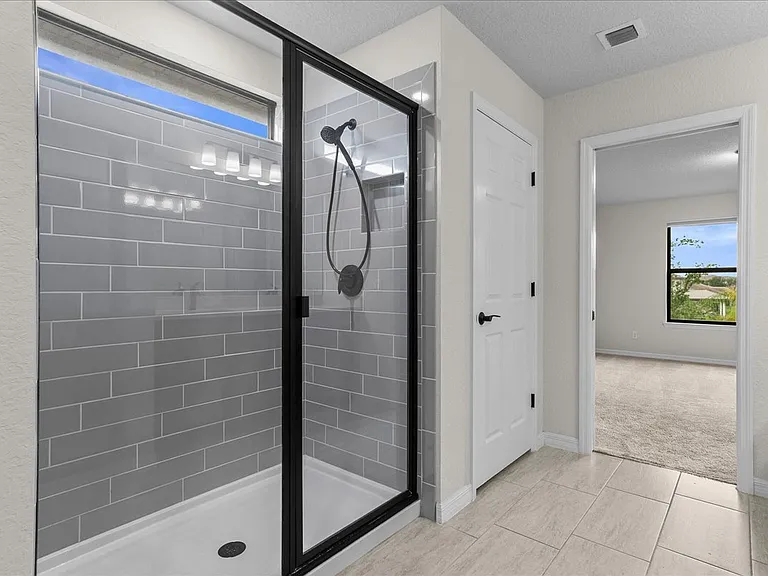 640 SE Monet Dr — Photo 16