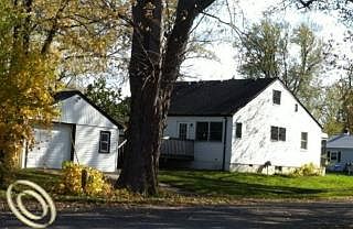 5th image of 3830 Beechgrove Dr