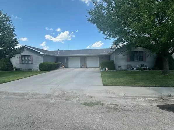 104-106 N Lakin St, Lakin, KS 67860