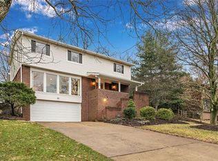 105 Alleyne Dr, Pittsburgh, PA