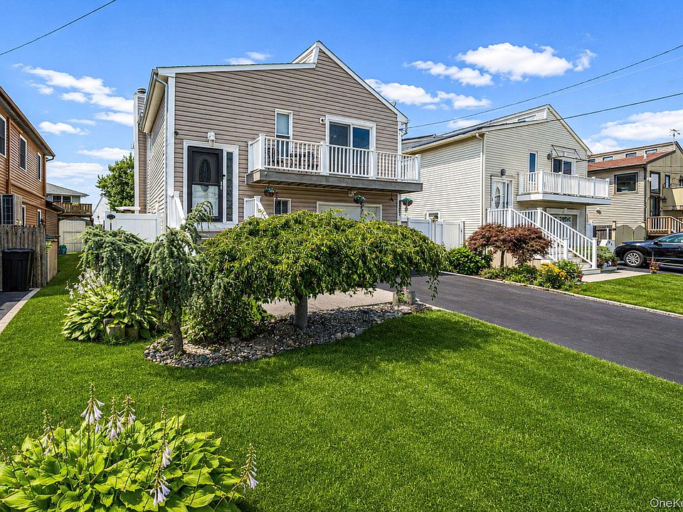 1st image of 32 Yacht Club Road