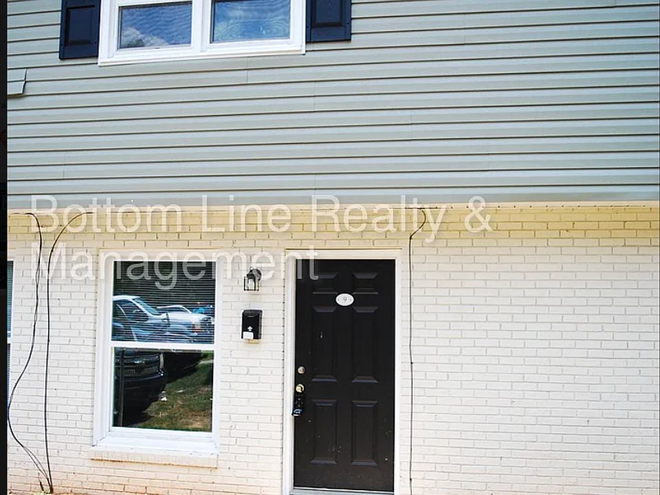 1st image of 210 E Catawba Ave APT 11