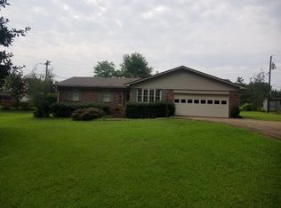 1739 Pine Ln, Iuka, MS 38852