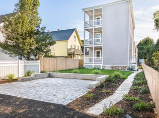 11 English St #2, Salem, MA 01970