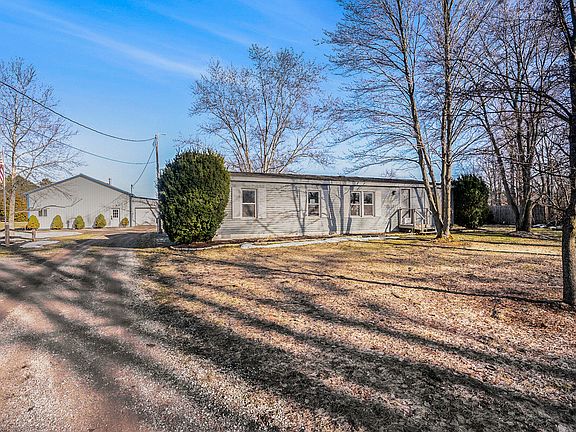 3rd image of 6919 County Road 687