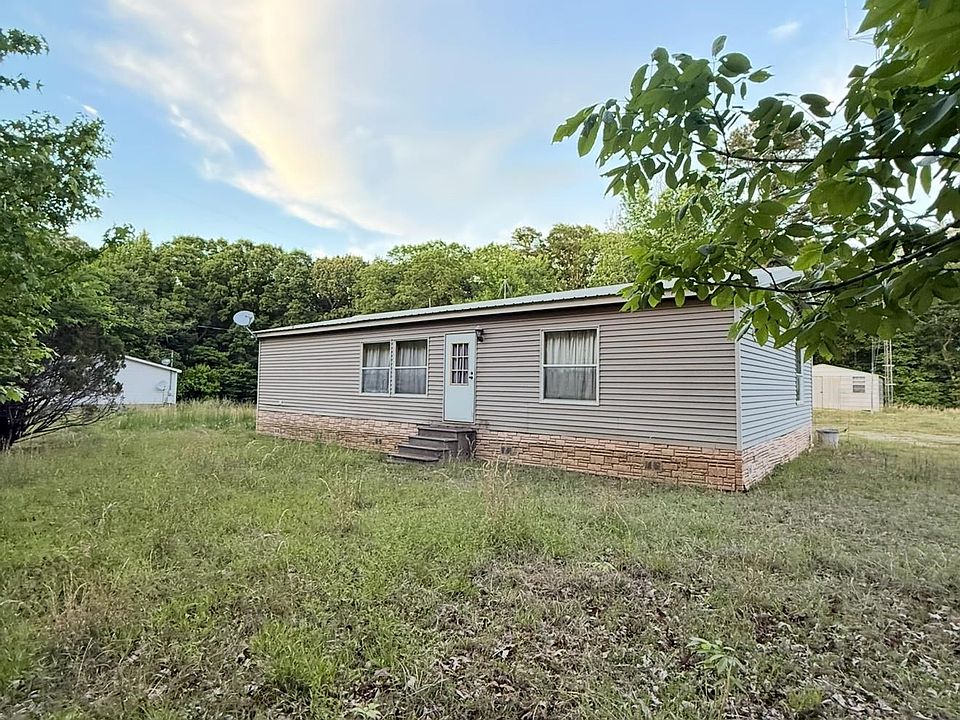 1st image of 990 River Rd