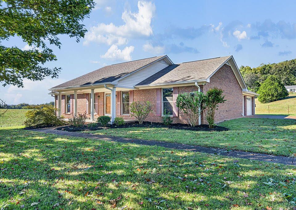 1st image of 1776 Country Club Rd