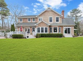 9 Eastpond Ln, Eastport, NY 11941