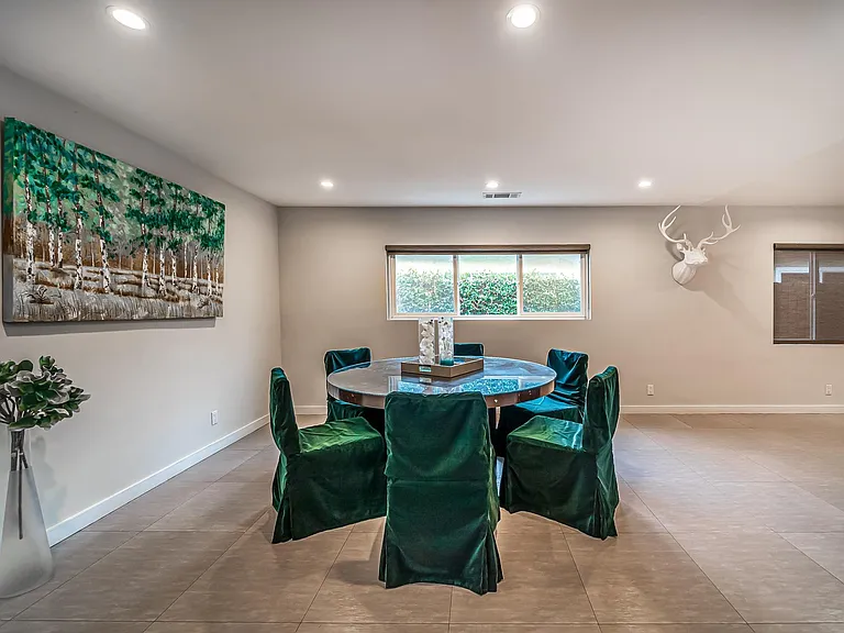 5751 Corteen Pl — Photo 8