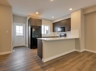 2610 Maple Way NW, Edmonton, AB T6T 2R1
