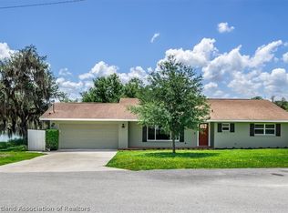 741 Lake Blue Dr, Lake Placid, FL 33852