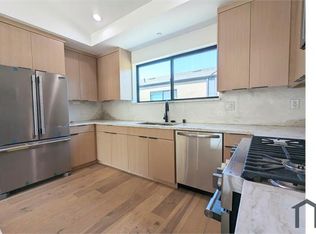 550 Buntzman Way, Los Angeles, CA 90065