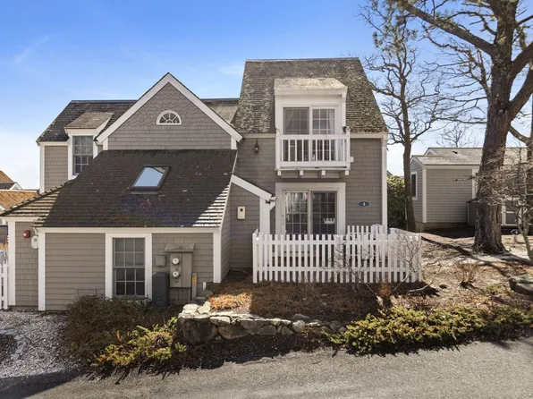 4 Hyannis Point Road UNIT 4, Mashpee, MA 02649
