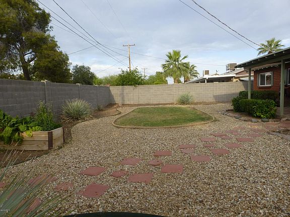 2nd image of 8120 E Weldon Ave