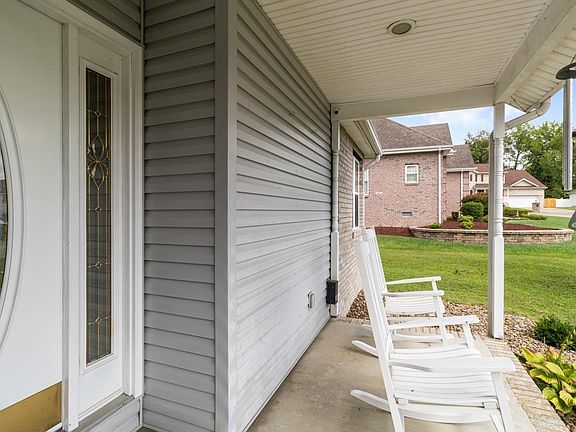 2nd image of 309 Spicywood Dr