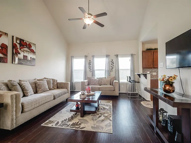 8730 Sunny Gallop Dr — Photo 8